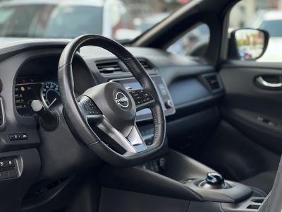 NISSAN LEAF Acenta 40kWh (Automata) 29e km. 270km hatótáv. keyless. 360 kamera. első-hátsó ülésfűtés. téli-nyári!