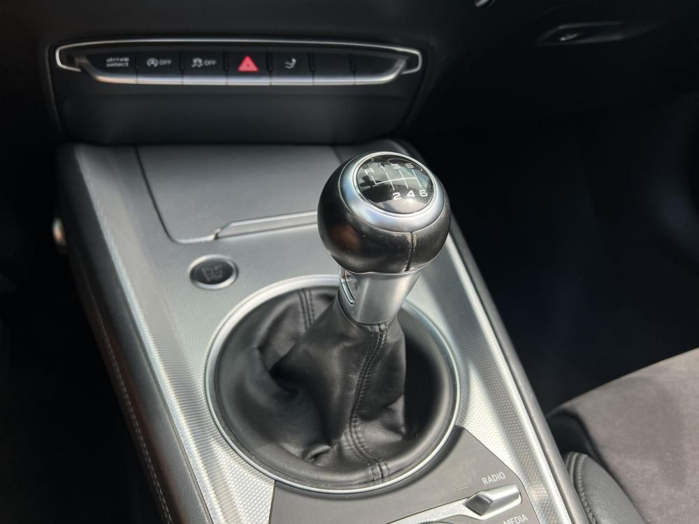AUDI TT Roadster 2.0 TDI ultra LED Navi Virtual Cockpit Keyless Ülésfűtés Bluetooth