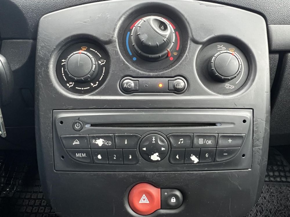 RENAULT CLIO 1.5 dCi Expression Klíma 5L/100km!