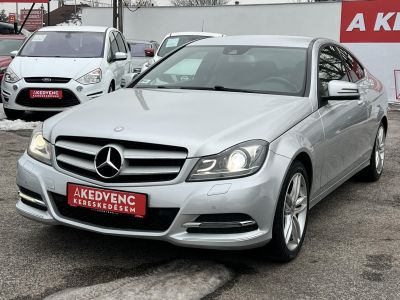 MERCEDES-BENZ C 220 CDI BlueEFFICIENCY (Automata) Live Traffic Xenon Ülésfűtés Bluetooth Rendszeresen szervizelt!