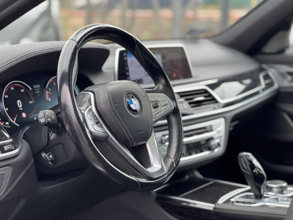 BMW 730d xDrive (Automata) M-sport M.o.-i. HUD. harman/kardon. masszázs. memória. 360kamera. napfénytető!