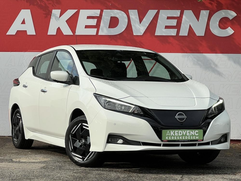 NISSAN LEAF Acenta 40kWh (Automata) 29e km. 270km hatótáv. keyless. 360 kamera. első-hátsó ülésfűtés. téli-nyári!