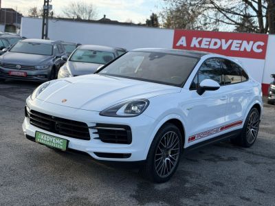 PORSCHE CAYENNE Coupé E-Hybrid Tiptronic ic 48e km. Sérülésmentes. 2027.12-ig zöld rendszám