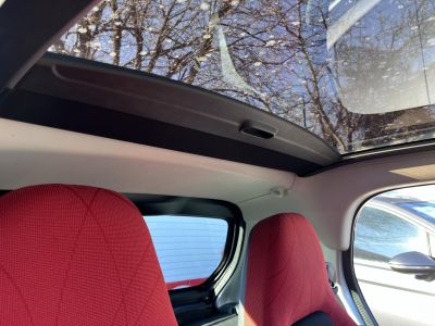 SMART FORTWO 1.0 Micro Hybrid Drive Pure Softouch COUPE 92e km. panoráma tető. frissen szervizelt