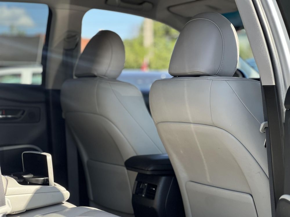 LEXUS RX 450h Executive CVT Dokumentált előélet. Vajbőr belső. 4 évszakos gumik!