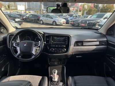 MITSUBISHI OUTLANDER 2.0 PHEV Intense Plus 4WD CVT 114e km
