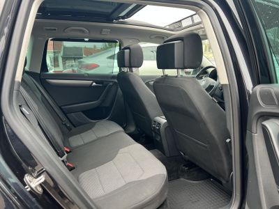 VOLKSWAGEN PASSAT VII Variant 1.6 CR TDI Comfortline BMT DSG M.o.-i. Panorámatető Tempomat Ülésfűtés Bluetooth Vezérlés cserélve!