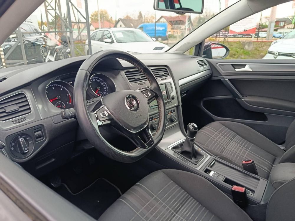 VOLKSWAGEN GOLF VII Variant 2.0 TDI BMT Comfortline Euro 6 Lounge Tempomat Digitklíma Ülésfűtés Bluetooth