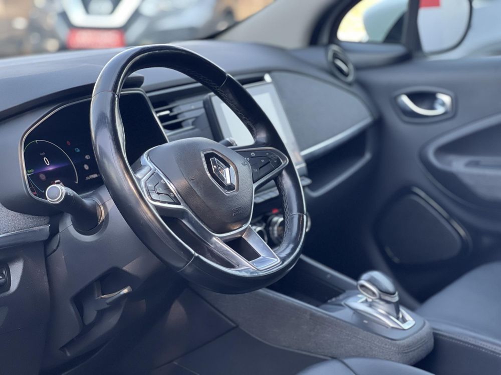 RENAULT ZOE Z.E. R135 52 kWh Intens (Automata) 119e km. 300+ km hatótáv