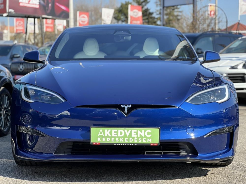 TESLA MODEL S Long Range AWD (Automata) Yoke kormány. Fehér belső. 21 felni. Garanciális
