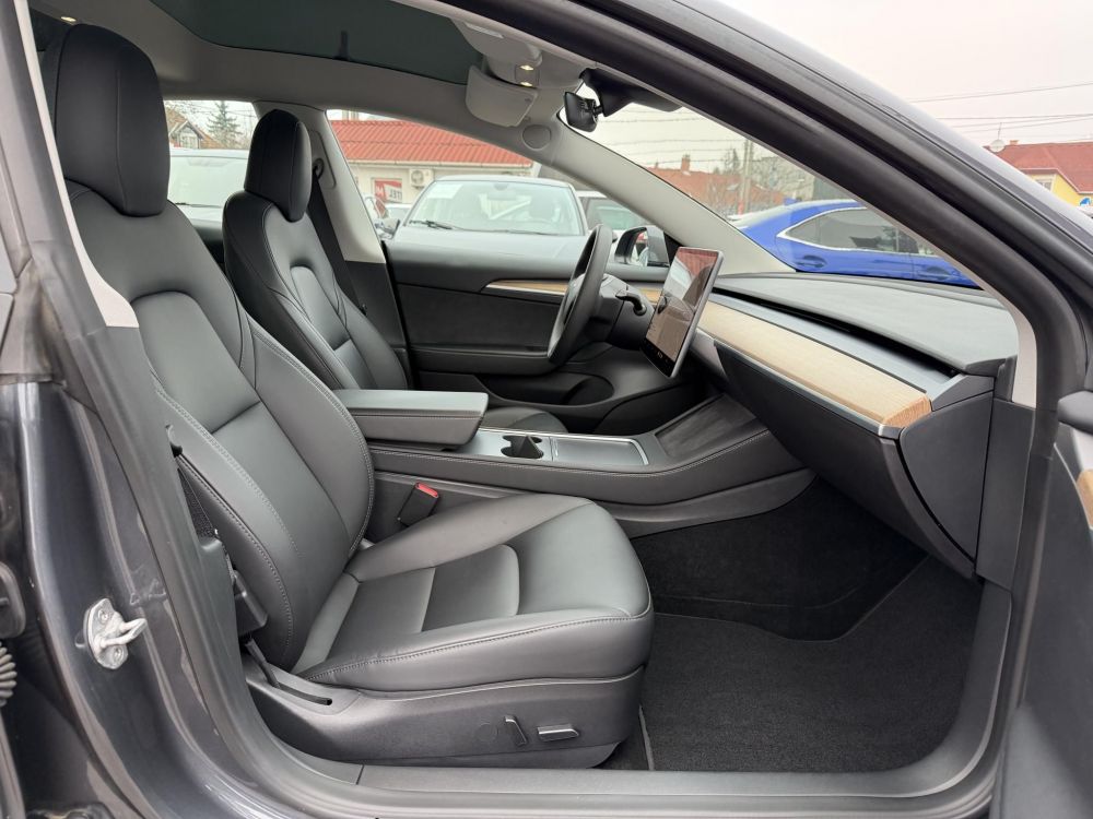 TESLA MODEL 3 Long Range AWD (Automata) 95e km. garanciális. mátrix LED. hőszivattyú. premium hifi