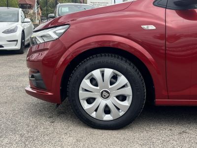 DACIA SANDERO 1.0 TCe Essential Magyarországi. Gyári fényezés. Végig vezetett szervizkönyv!
