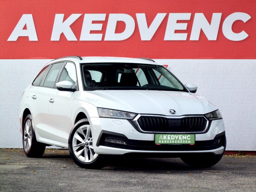 SKODA OCTAVIA Combi 1.4 TSI pHEV Ambition DSG 22e km. LED Tempomat Carplay Sávtartó Ülésfűtés Kormányfűtés Virtual Cockpit