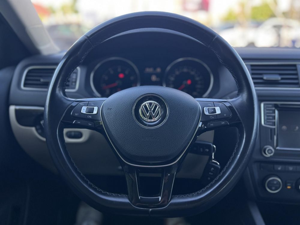 VOLKSWAGEN JETTA VI 1.4 TSI BMT Comfortline M.o.-i. friss műszaki vizsga. szervizelt! 1-Tulaj!
