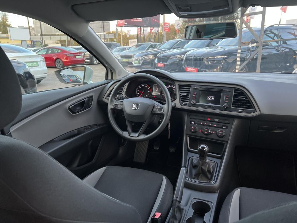 SEAT LEON 1.2 TSi Reference Tempomat Digitklíma Bluetooth Tolatóradar!