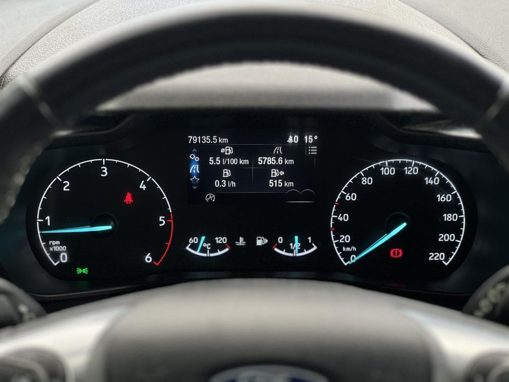 FORD CONNECT Tourneo230 1.5 TDCi L2 Titanium (7 személyes ) 79e km. M.o.-i. Márkaszervizelt előélet!