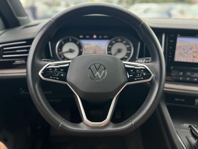 VOLKSWAGEN TOUAREG 3.0 V6 TDI Atmosphere Tiptronic ic 135e km. M.o.-i. magasan felszerelt. márkaszervizelt előélet!