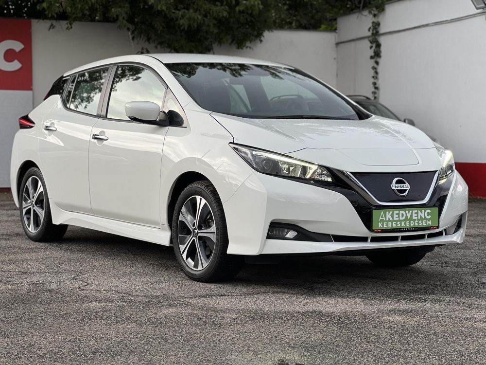 NISSAN LEAF Acenta 40kWh (Automata) 45e km. 270 km hatótáv.Ülésfűtés. kormányfűtés. téli-nyári kerék szett!