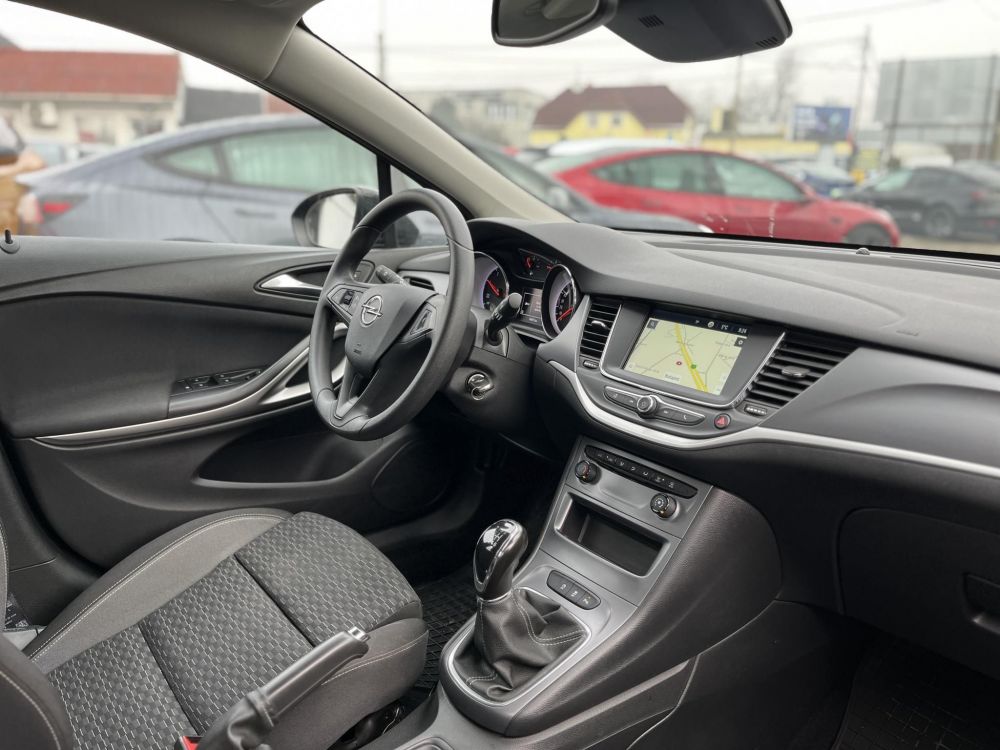 OPEL ASTRA K Sports Tourer 1.5 CDTI Business Edition Tolatóradar. tempomat. keveset futott