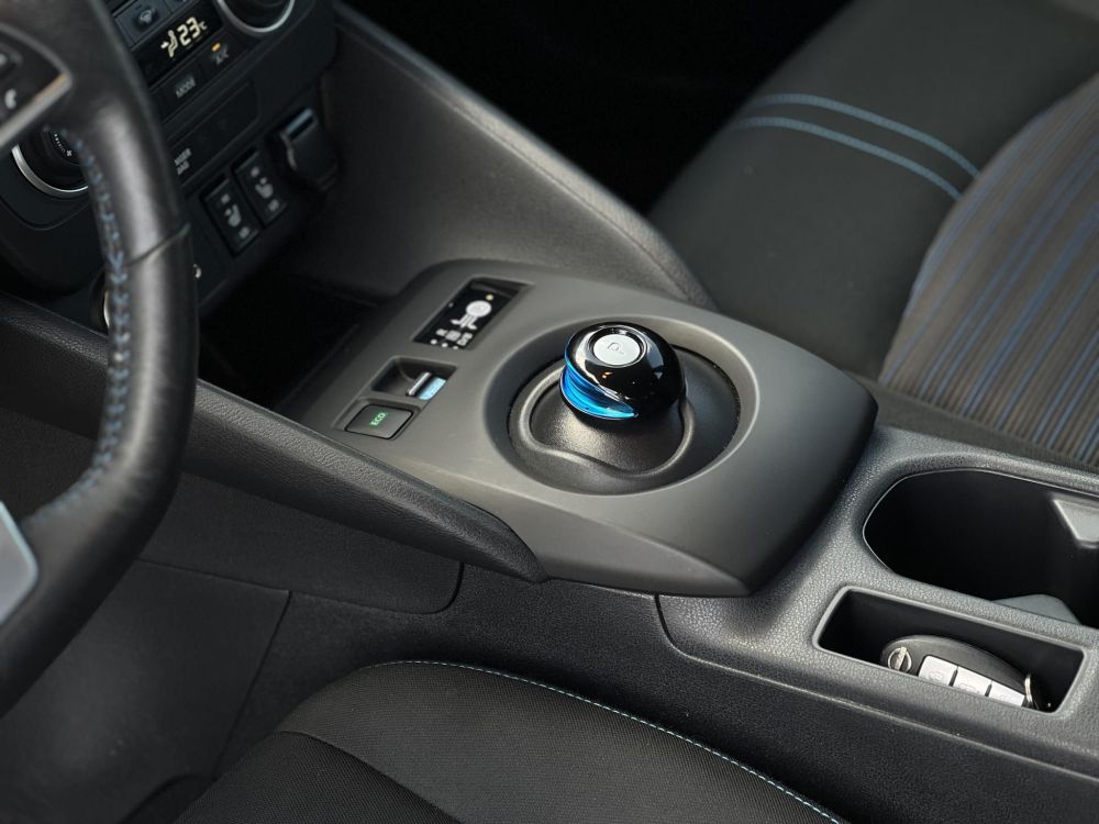NISSAN LEAF Acenta 40kWh (Automata) 29e km. 270km hatótáv. keyless. 360 kamera. első-hátsó ülésfűtés. téli-nyári!