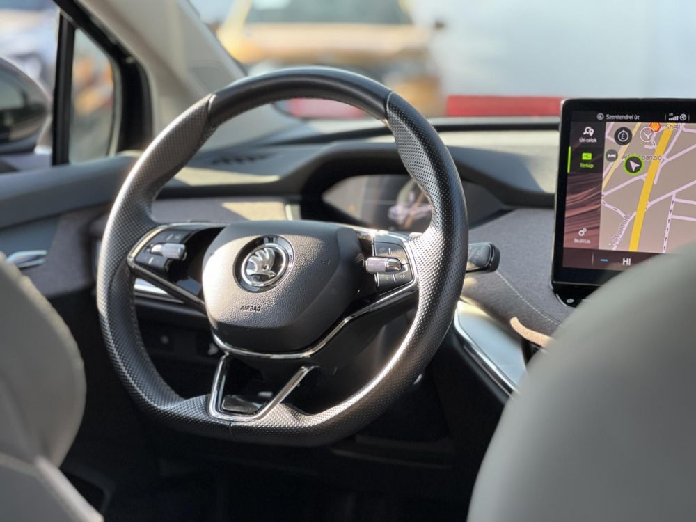 SKODA ENYAQ iV 60 Kitűnő állapot. 400km hatótáv!
