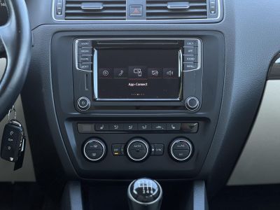 VOLKSWAGEN JETTA VI 1.4 TSI BMT Comfortline M.o.-i. friss műszaki vizsga. szervizelt! 1-Tulaj!