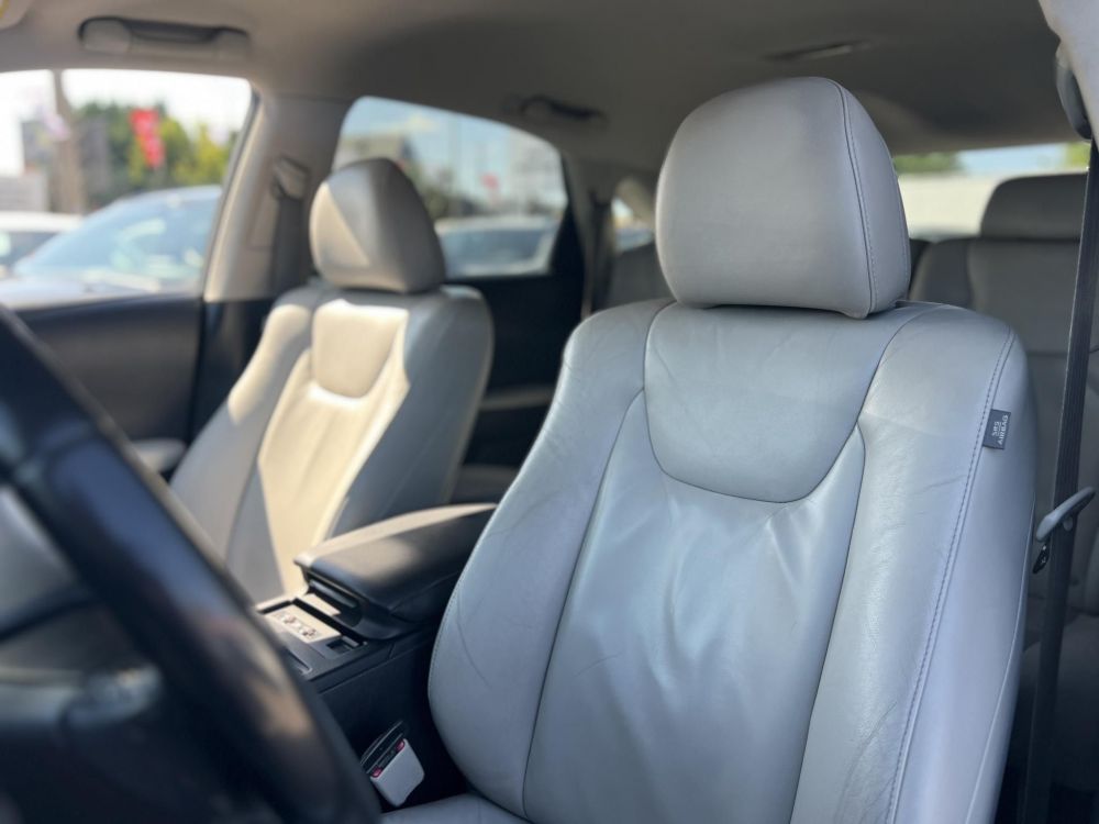 LEXUS RX 450h Executive CVT Dokumentált előélet. Vajbőr belső. 4 évszakos gumik!