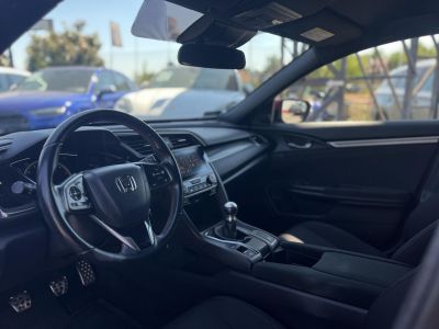 HONDA CIVIC 1.0 T Executive Sport Line 65e km. Magyarországi. 2 tulajdonos. Teljes szerviztörténet!