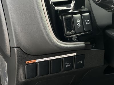 MITSUBISHI OUTLANDER 2.0 PHEV Instyle Navi 4WD CVT