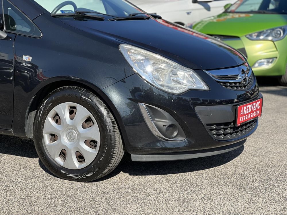 OPEL CORSA D 1.4 Selection Ülés- és Kormányfűtés. klíma