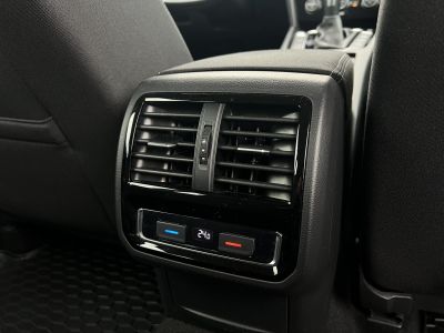 VOLKSWAGEN PASSAT VIII Variant 2.0 TDI SCR Business DSG Végig márkaszervizelt. LED Távtartó Ülésfűtés Navi Bluetooth MEGKÍMÉLT állapot!