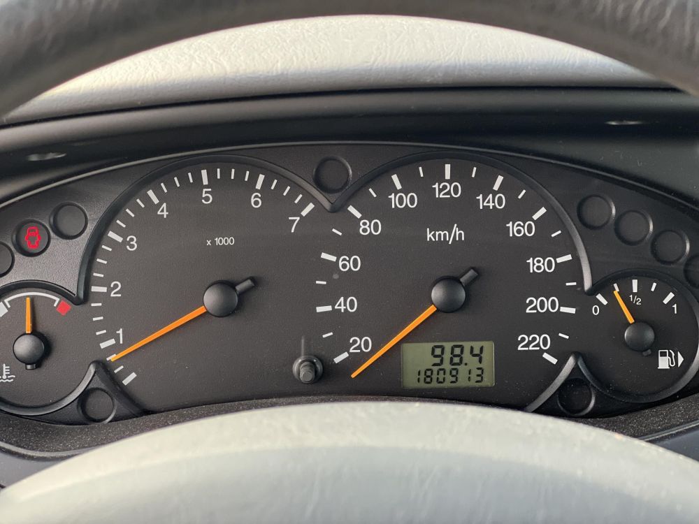 FORD FOCUS 1.4 Ambiente M.o.-i. 1.tul. Friss műszaki vizsga. Kifogástalan állapot!