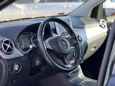 MERCEDES-BENZ B 250 E (Automata) 94e km. téli-nyári gumi. kamera. 2 gyári kulcs!