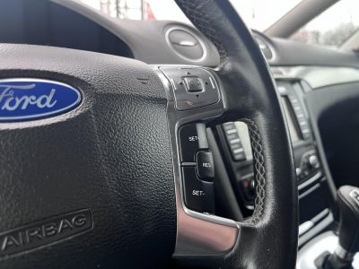FORD S-MAX 2.0 TDCi Business Powershift Tempomat. fűthető ülések. navigáció. téli-nyári kerékszett