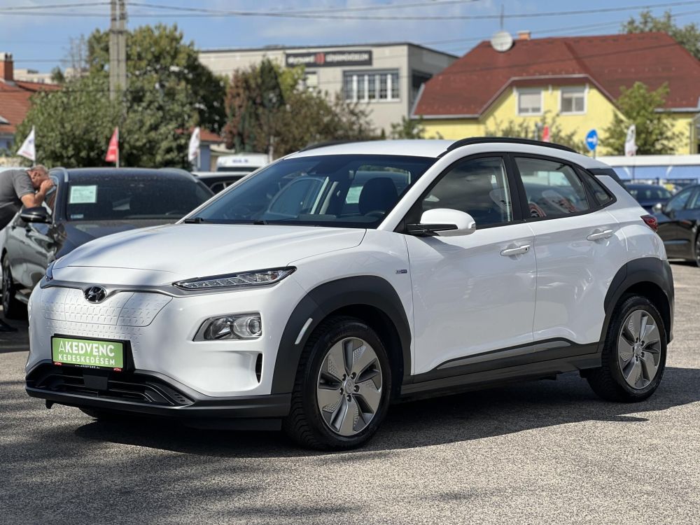 HYUNDAI KONA EV 64kWh Comfort 400+km hatótáv