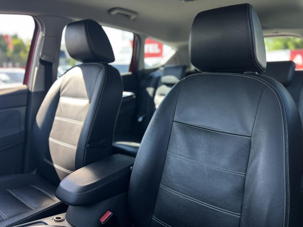 FORD KUGA 2.0 TDCi Titanium 4WD Magyarországi. ülésfűtés. keyless. tempomat. parkolóradar. friss szerviz!
