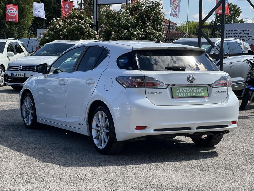 LEXUS CT 200h Executive (Automata) 140e km. Tempomat Tolatókamera Nagy szerviz!