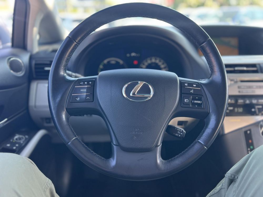 LEXUS RX 450h Executive CVT Dokumentált előélet. Vajbőr belső. 4 évszakos gumik!