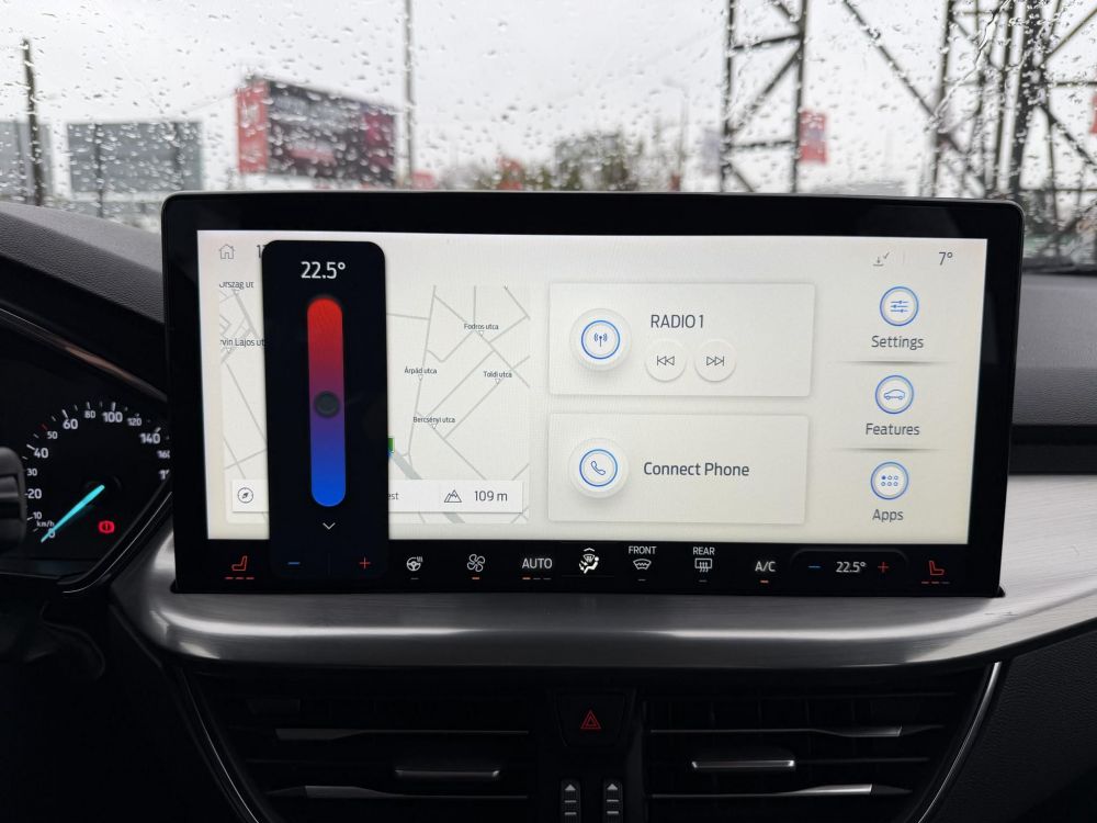 FORD FOCUS 1.0 EcoBoost Titanium Style 19e km. ÁFÁS ÁR! LED Carplay Ülésfűtés Kormányfűtés Táblafelismerő