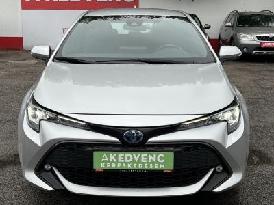 TOYOTA COROLLA 1.8 Hybrid Comfort Business e-CVT 80e km. tempomat. navigáció. ülésfűtés. kamera. digitklíma. 2 gyári kulcs!