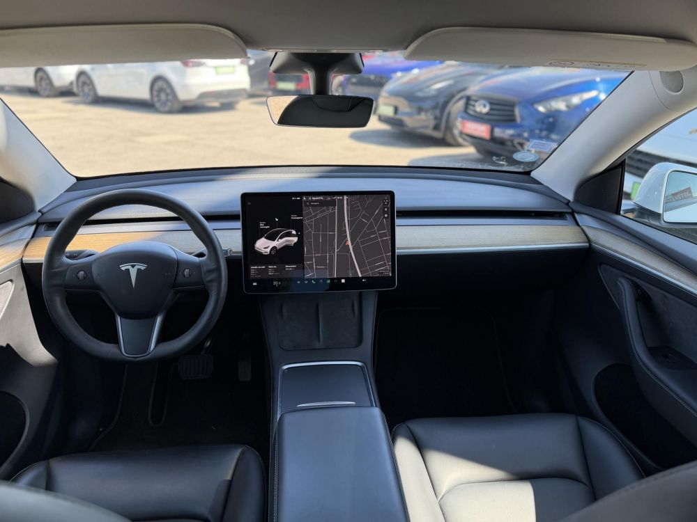 TESLA MODEL Y Long Range AWD (Automata) 159e km. mátrix LED. hőszivattyú. garanciális akkumulátor és hajtás!