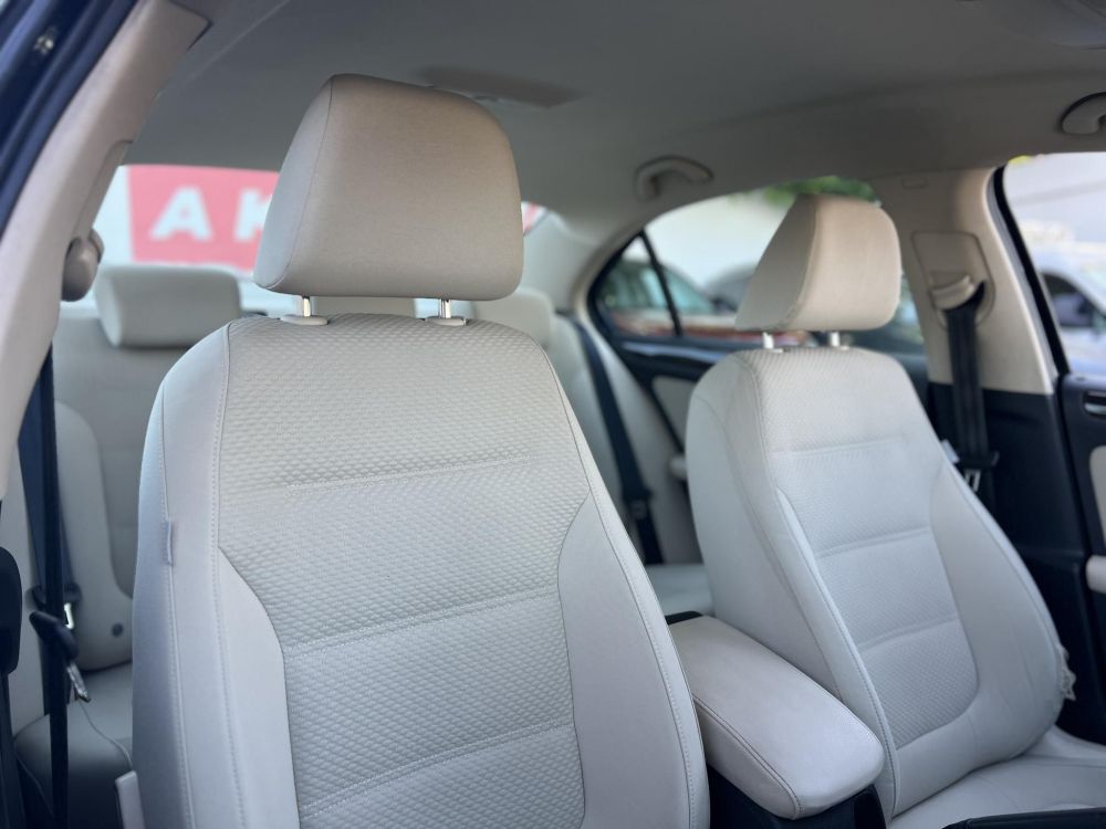 VOLKSWAGEN JETTA VI 1.4 TSI BMT Comfortline M.o.-i. friss műszaki vizsga. szervizelt! 1-Tulaj!