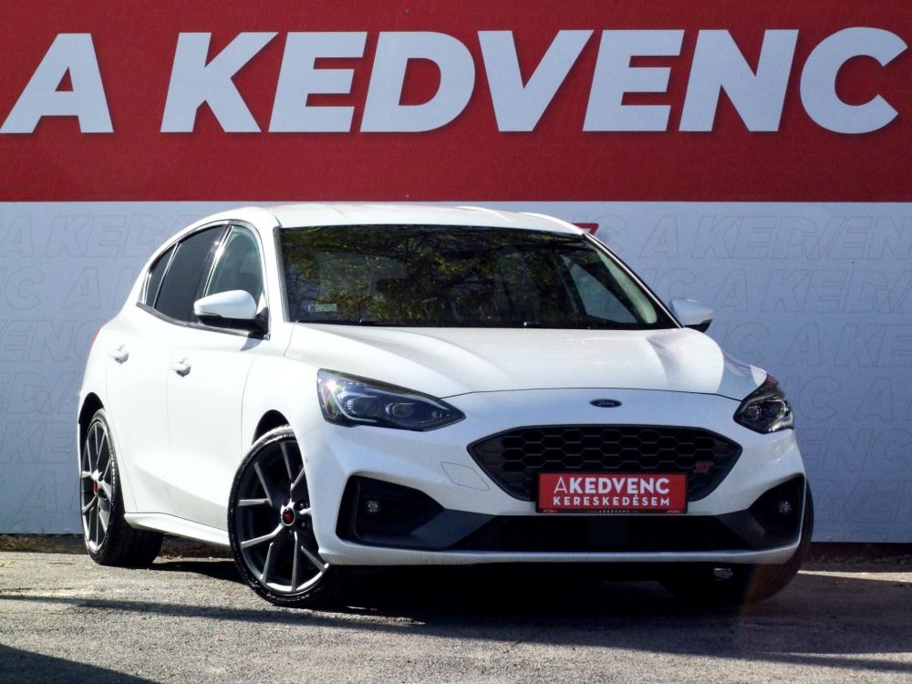 FORD FOCUS 2.3 EcoBoost ST Frissen szervizelt. RECARO. Carplay