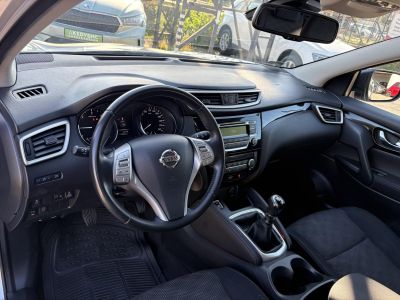 NISSAN QASHQAI 1.6 dCi Tekna 4WD 119e km. LED Tempomat Bluetooth Digitklíma MEGKÍMÉLT állapot!