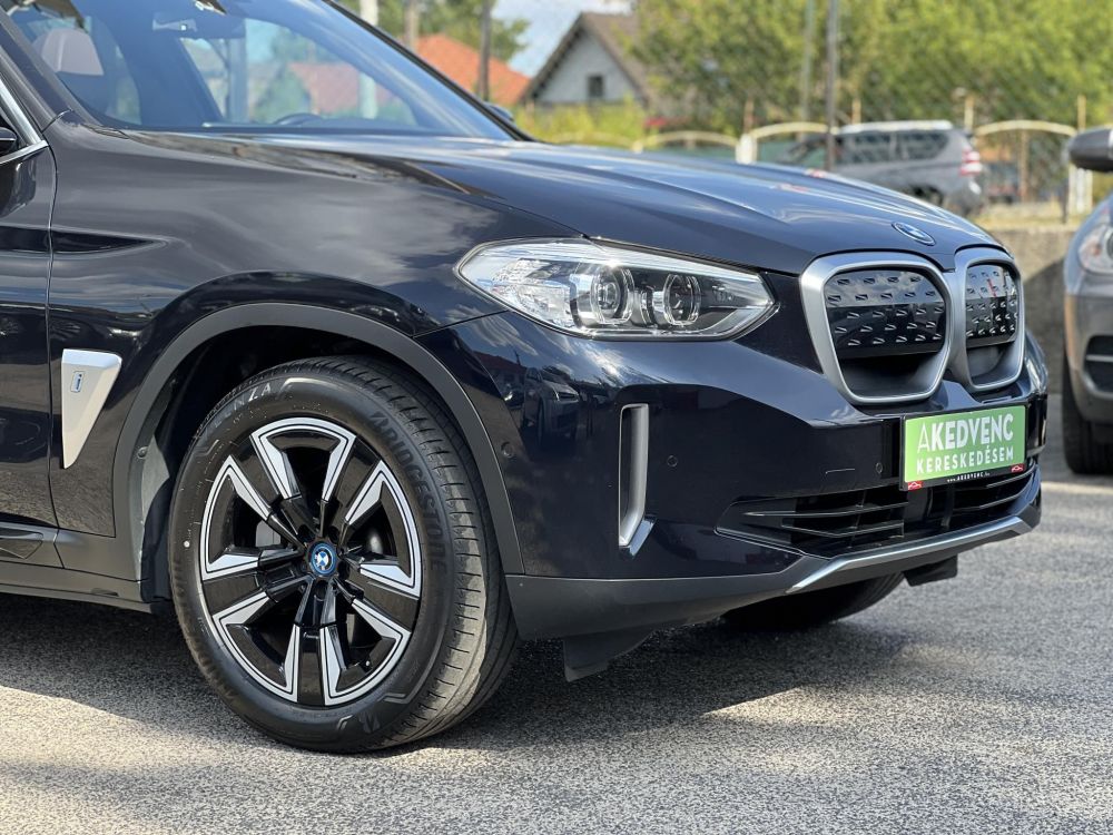 BMW IX3 73,9kWh Konyak bőr. Virtual Cockpit. Panoráma tető. CARPLAY!