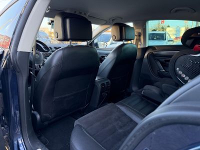 VOLKSWAGEN CC 2.0 CR TDI BMT DSG [5 személy] Xenon Tempomat Ülésfűtés PDC Navi Bluetooth 2 gyári kulcs!