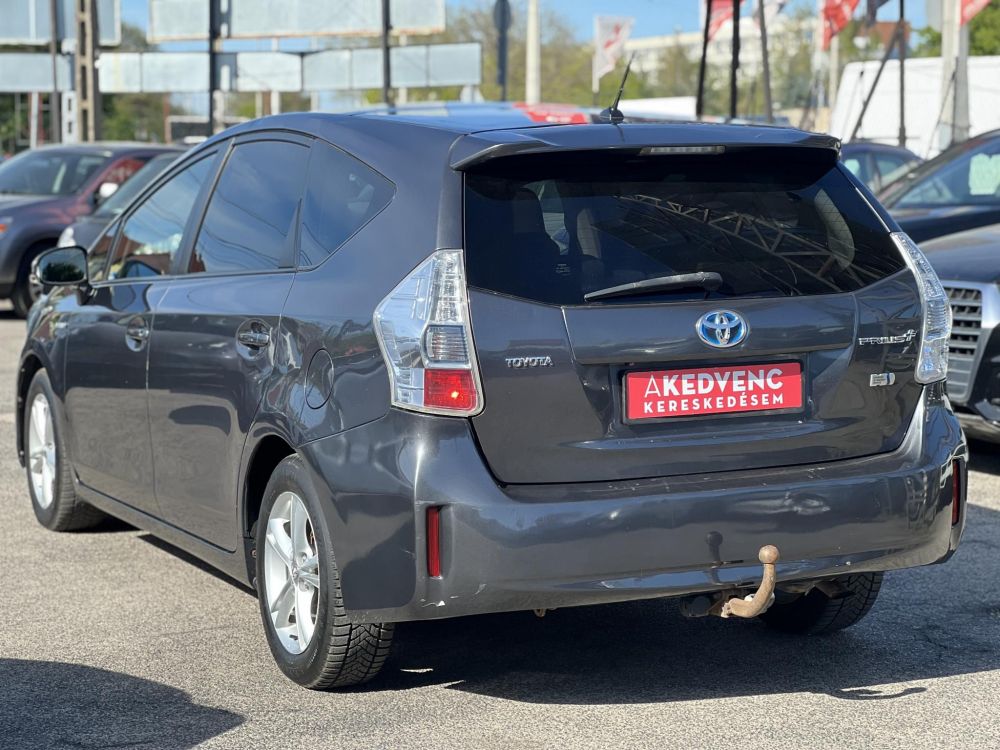 TOYOTA PRIUS+ 1.8 HSD Executive e-CVT Skyview 7 személyes 270e km. panorámatető. head-up. tempomat. vonóhorog