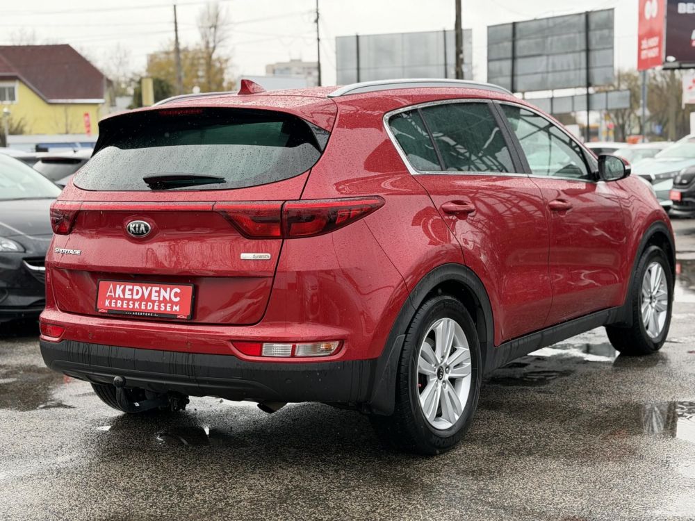 KIA SPORTAGE 1.6 GDI Gold 83e km. M.o.-i. 1.tul. Márkaszervizelt!