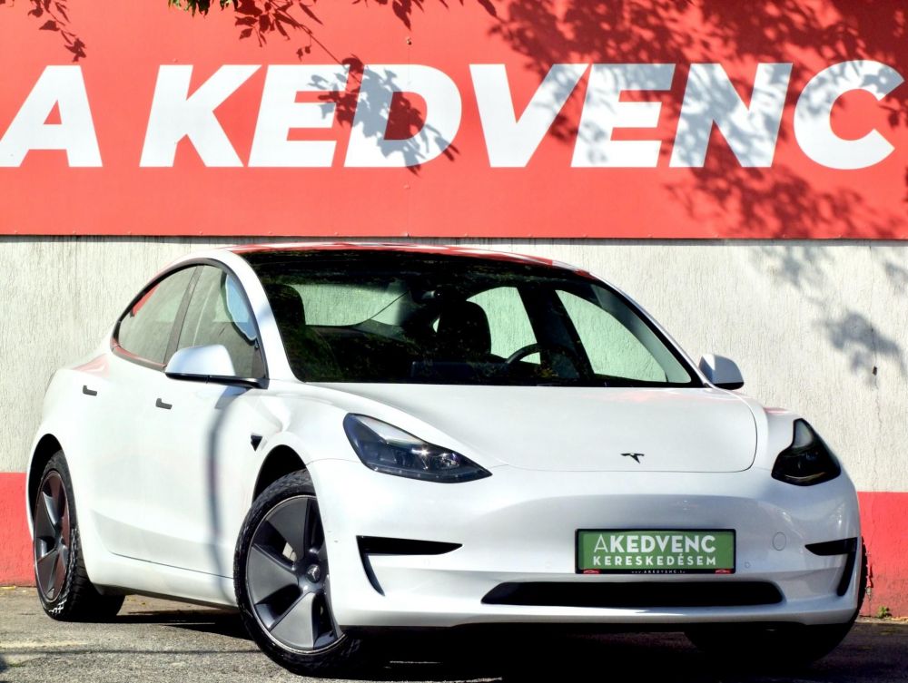 TESLA MODEL 3 Standard Range Plus Aut 96e km. mátrix LED. facelift. hőszivattyú. premium hifi. garanciális!