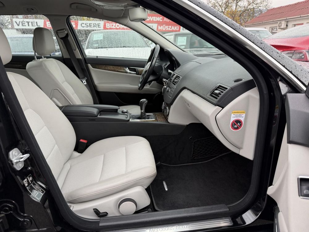 MERCEDES-BENZ C 200 T CDI Avantgarde 146e km. faberakás. világos belső!